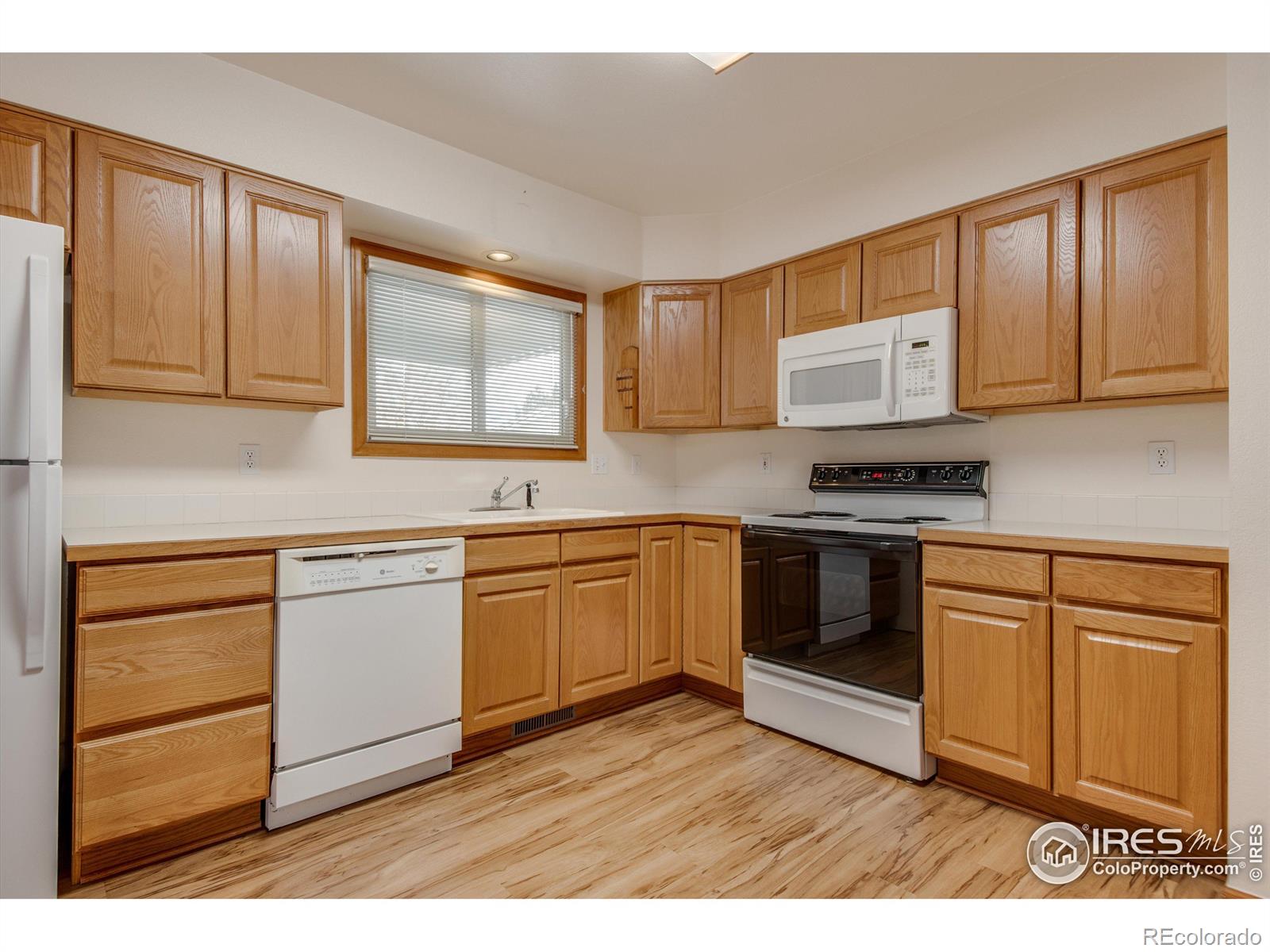 MLS Image #16 for 1602  spencer street,longmont, Colorado