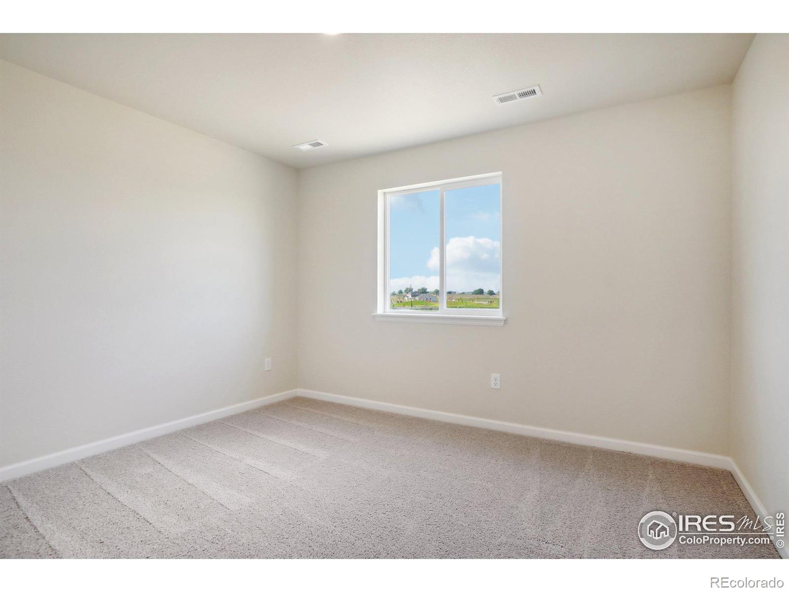 MLS Image #23 for 824  hummocky way,windsor, Colorado