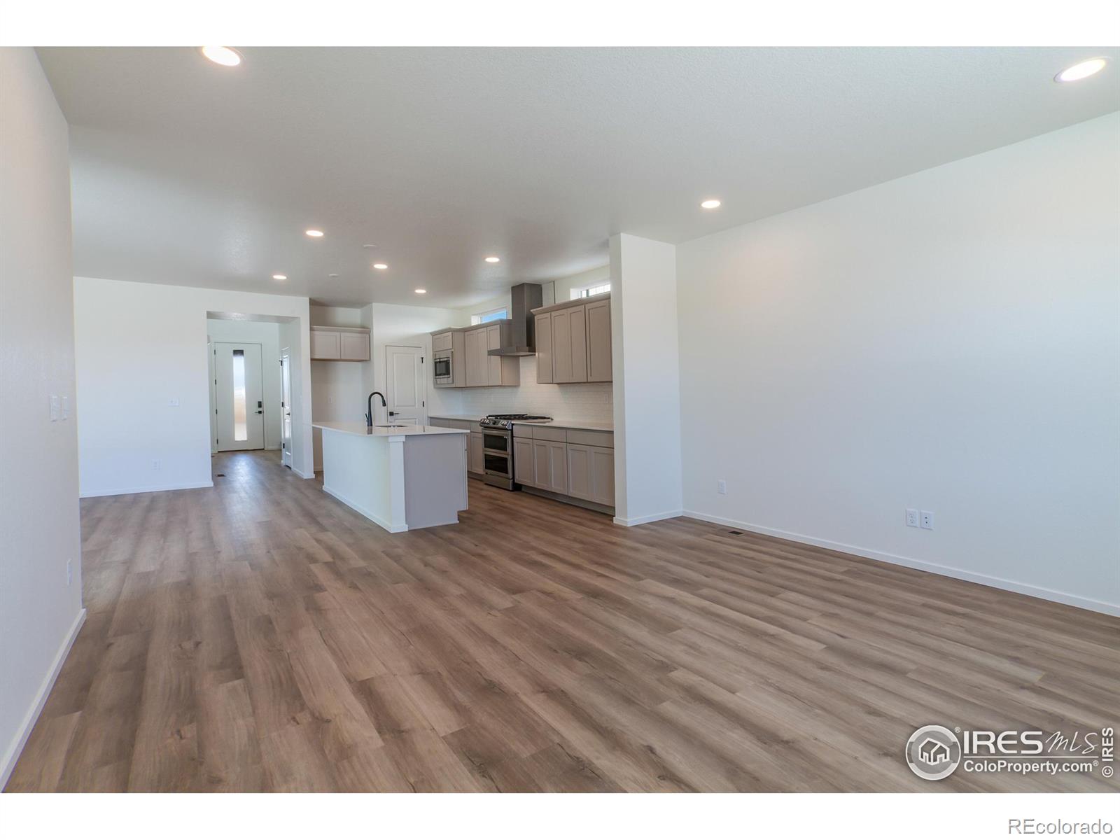 MLS Image #10 for 5264  blainville street,timnath, Colorado