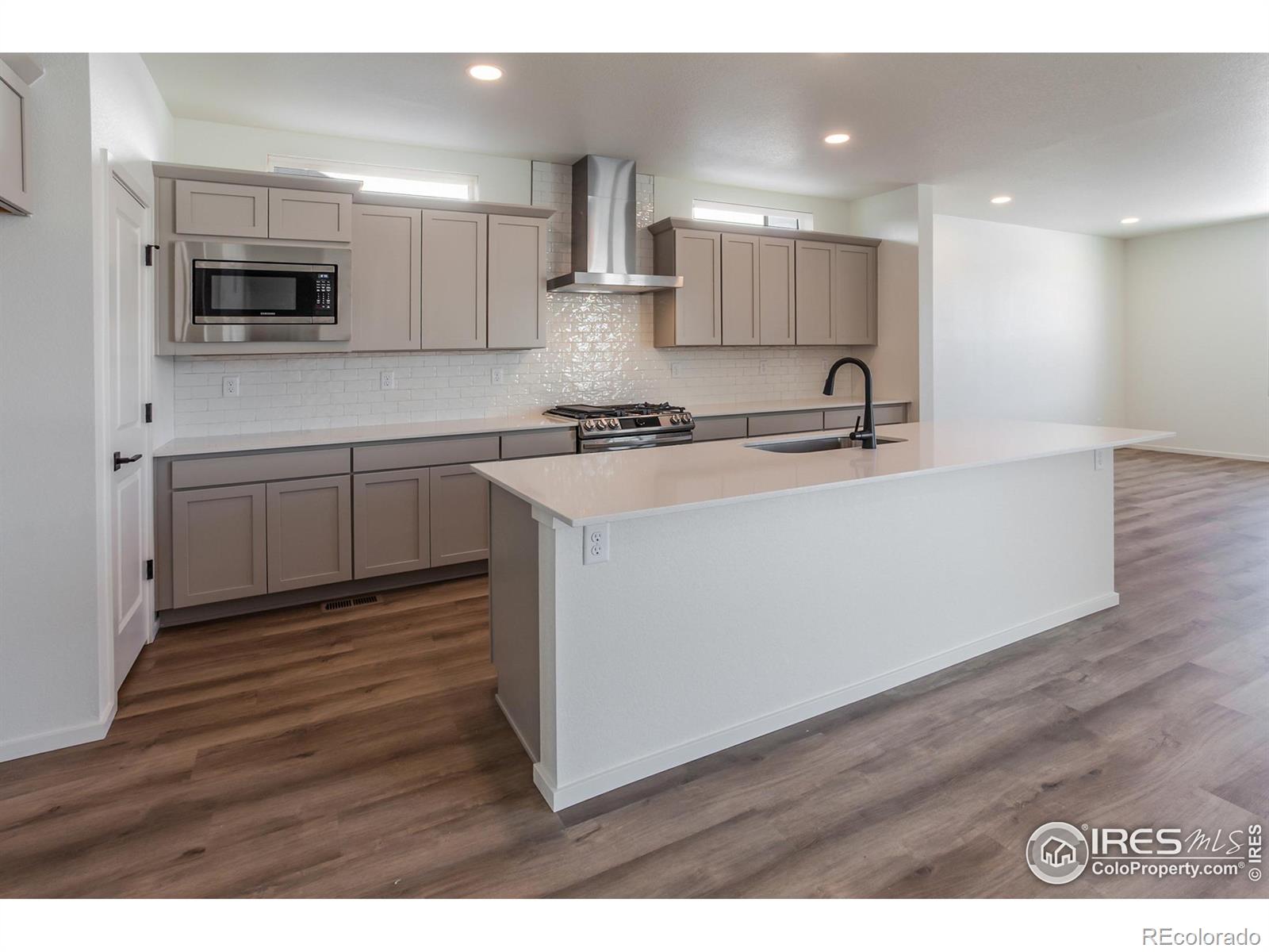 MLS Image #11 for 5264  blainville street,timnath, Colorado