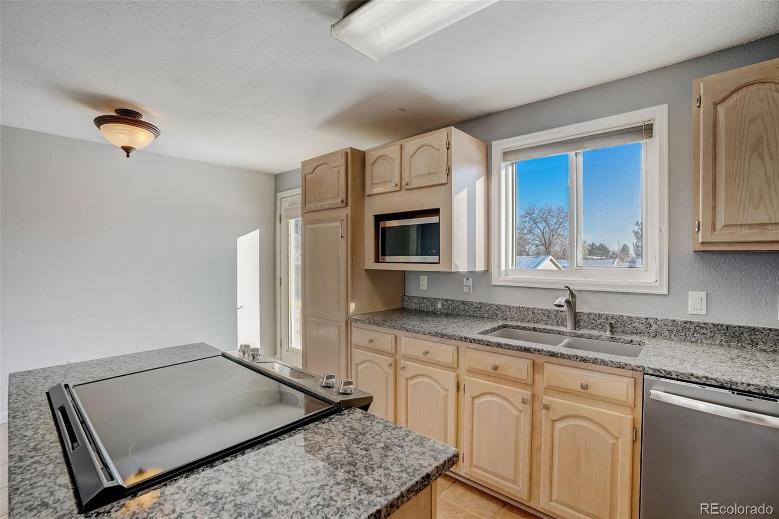 MLS Image #10 for 7444  kendall street,arvada, Colorado
