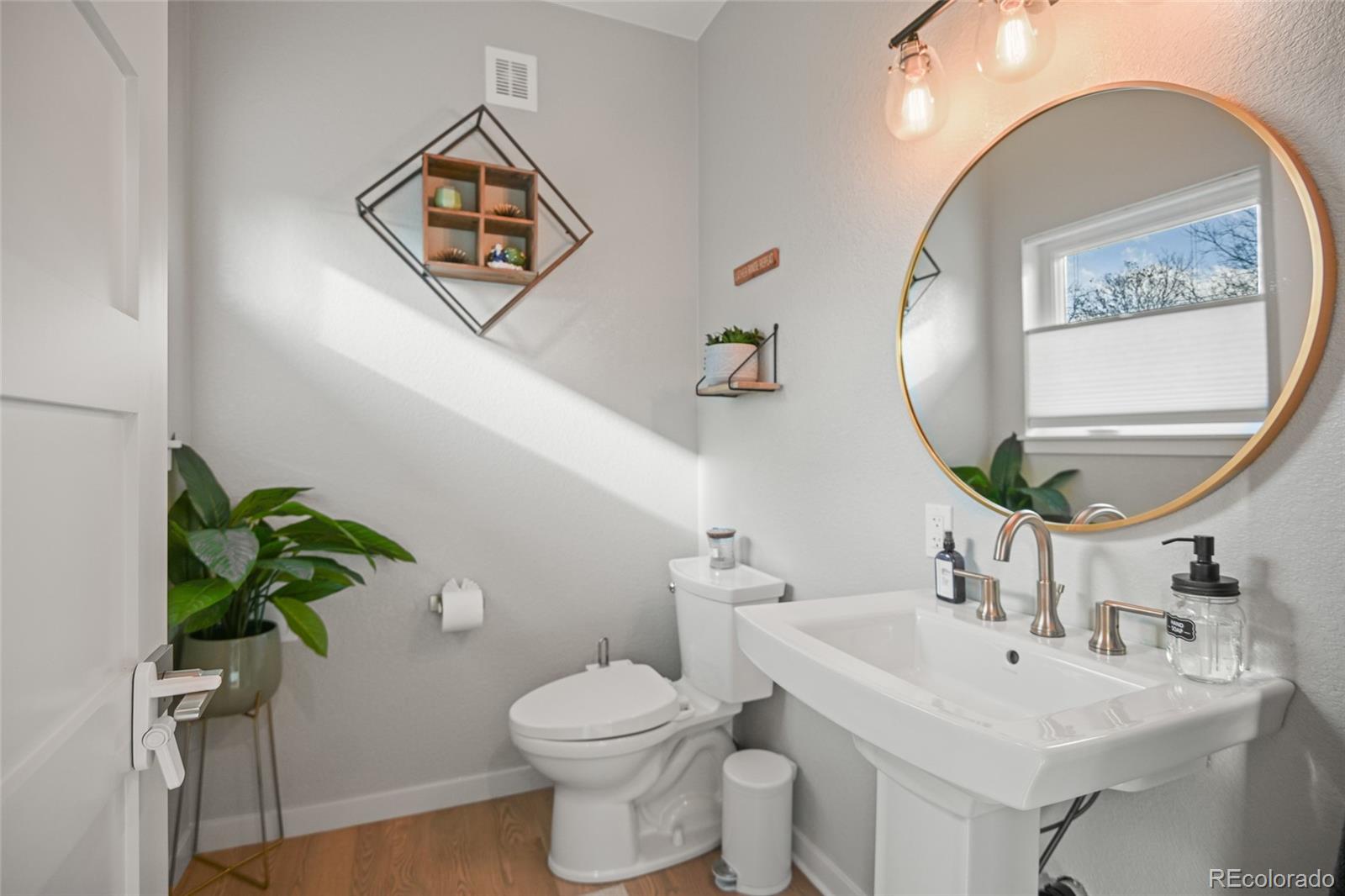 MLS Image #16 for 2841 n steele street,denver, Colorado