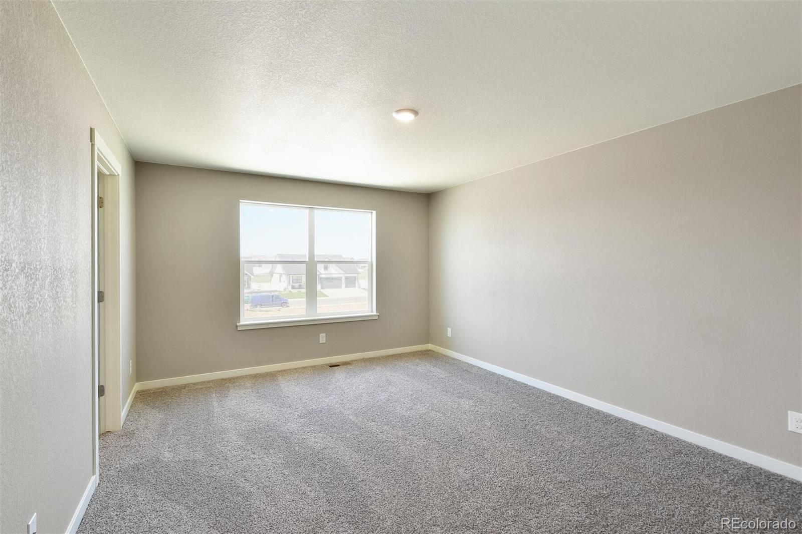MLS Image #13 for 9921  cathay street,commerce city, Colorado