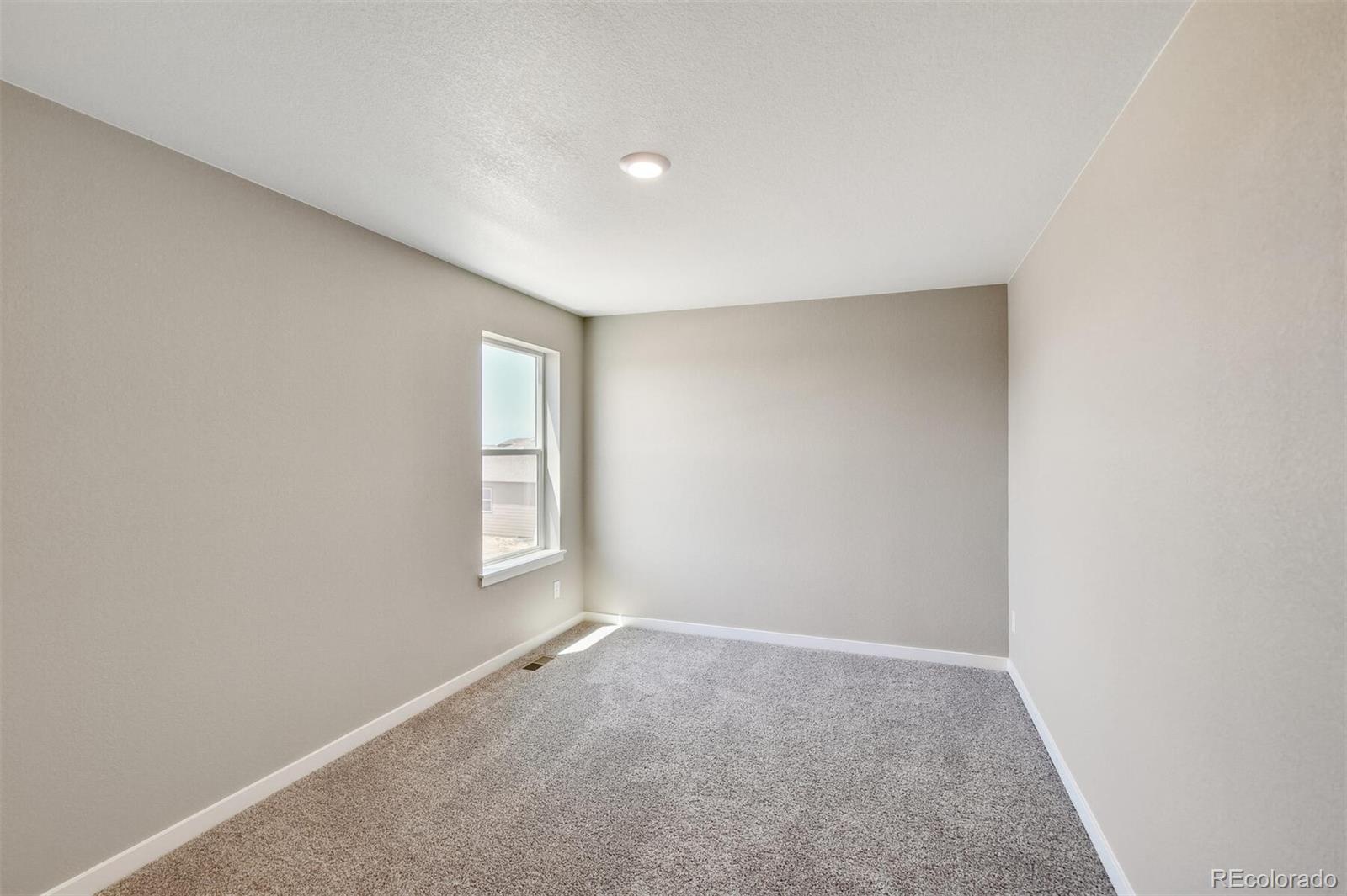 MLS Image #20 for 9921  cathay street,commerce city, Colorado
