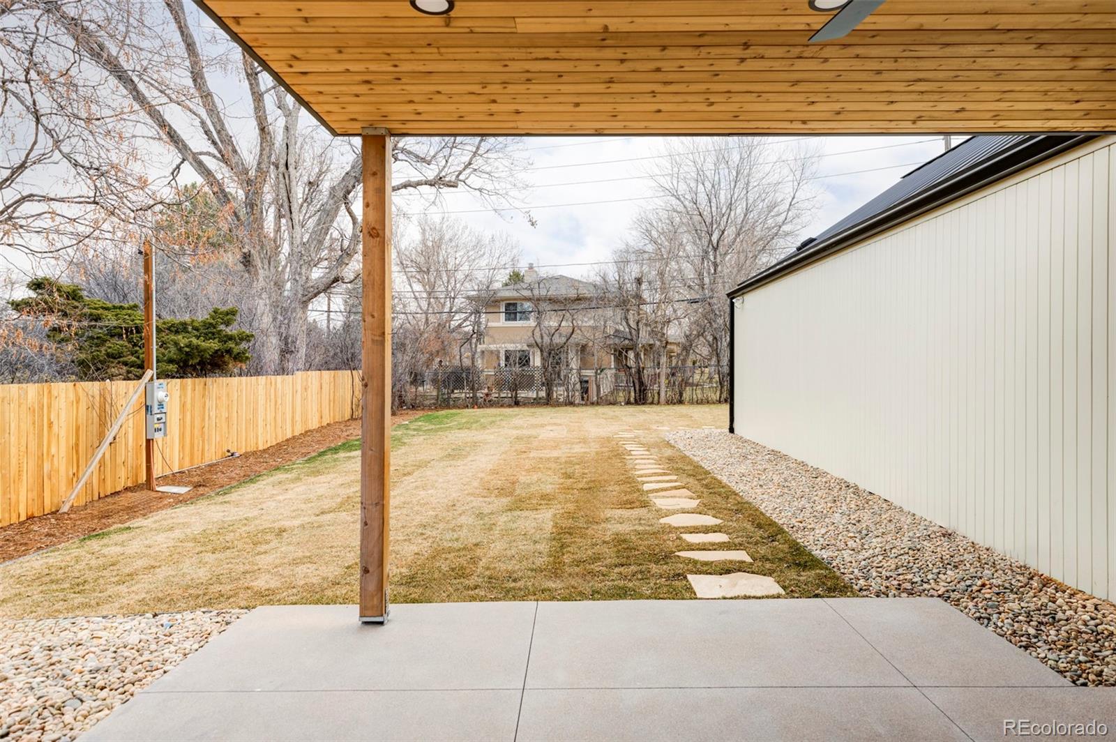 MLS Image #39 for 300  oneida street,denver, Colorado