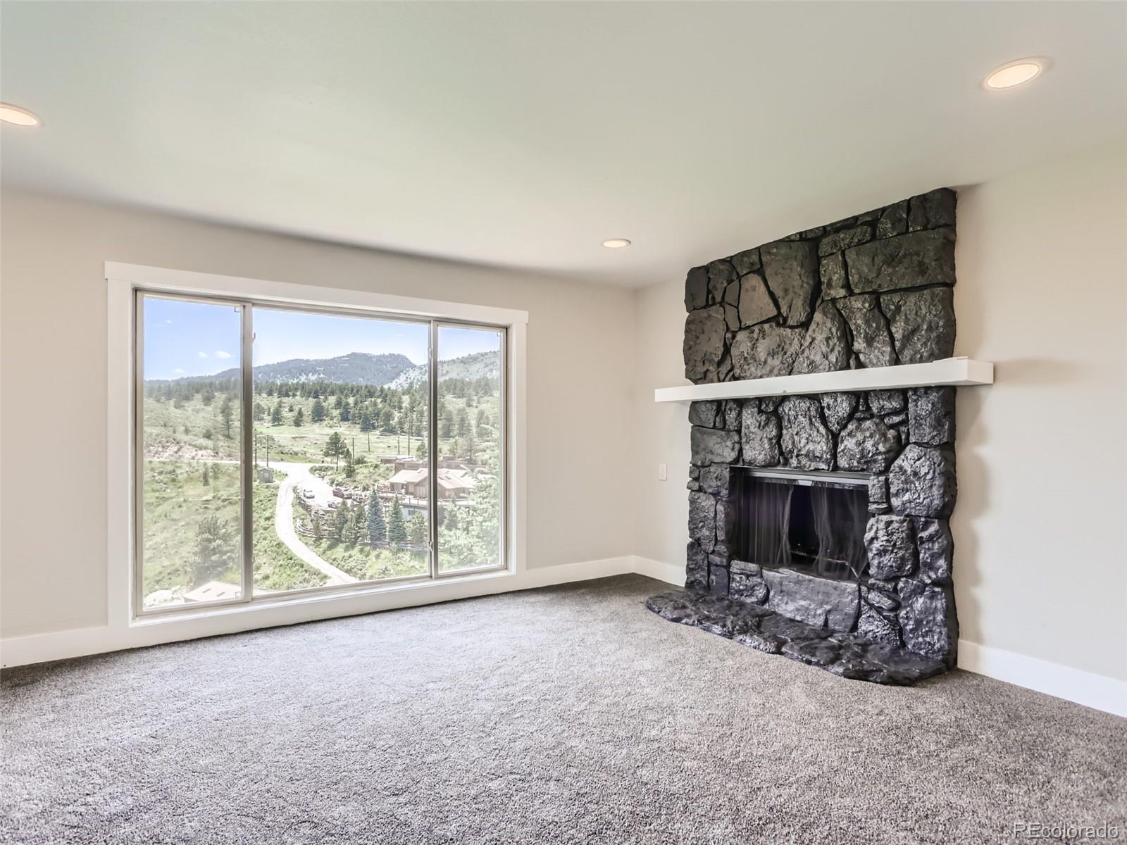 MLS Image #15 for 4904  deer trail court,fort collins, Colorado