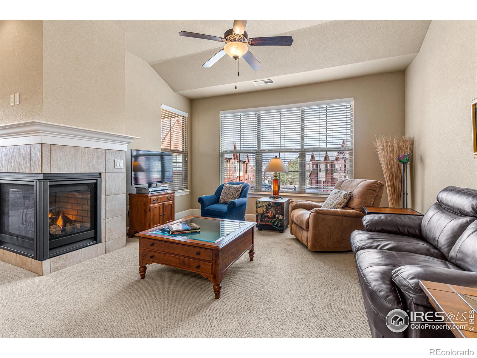 MLS Image #4 for 1379  charles drive,longmont, Colorado