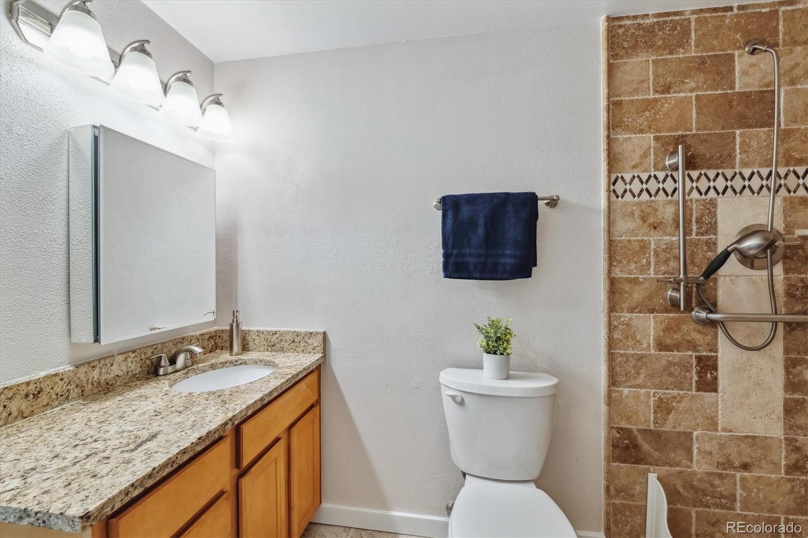 MLS Image #13 for 750 s alton way,denver, Colorado