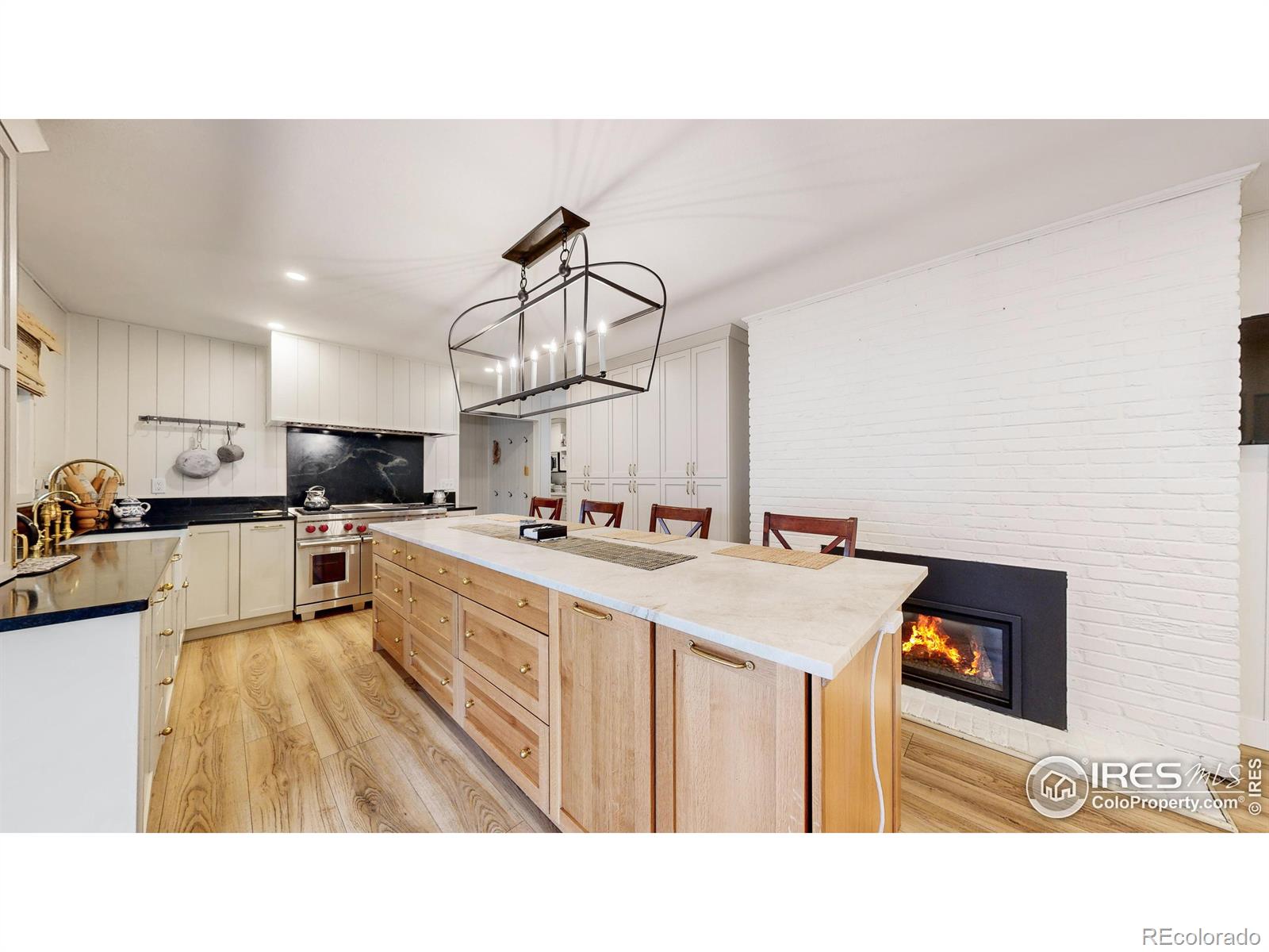 MLS Image #11 for 1012  commanche drive,fort collins, Colorado