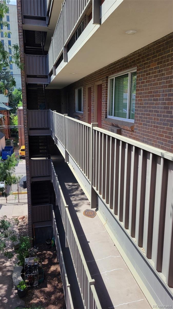 MLS Image #15 for 1045 n pennsylvania street 401,denver, Colorado