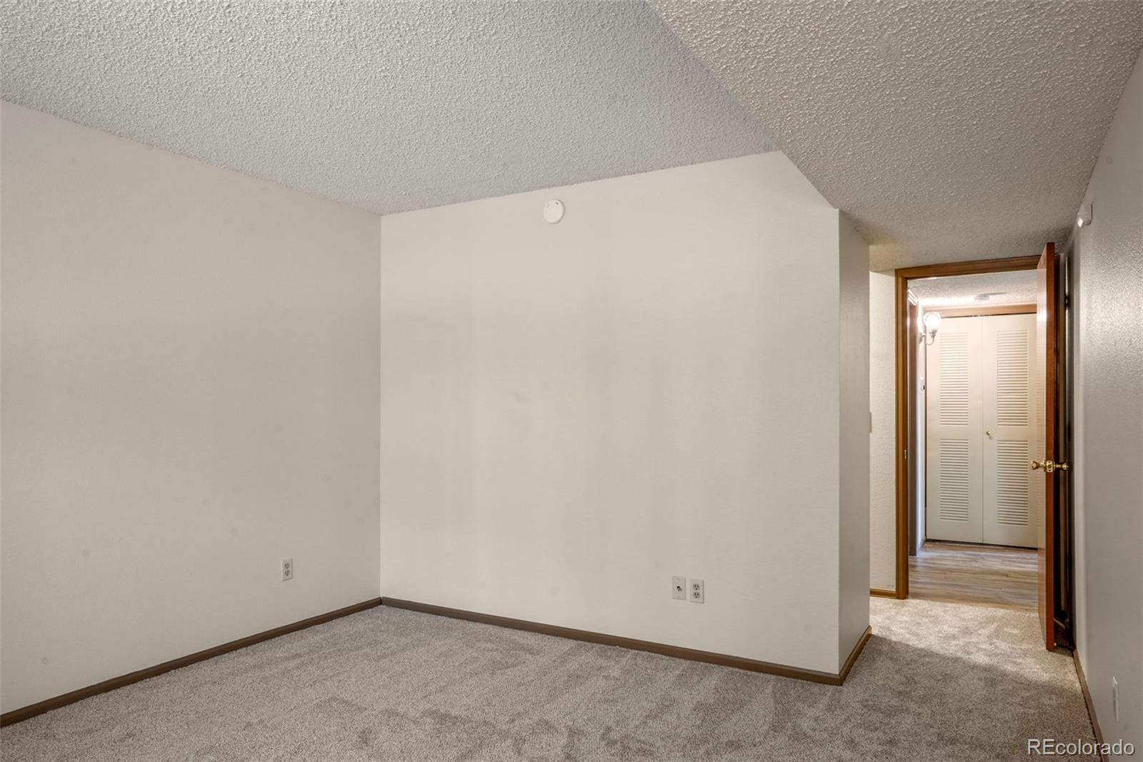 MLS Image #10 for 5702 w asbury place 102,lakewood, Colorado