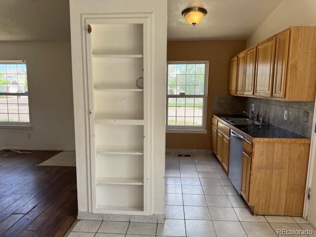 MLS Image #3 for 14425 e albrook drive,denver, Colorado