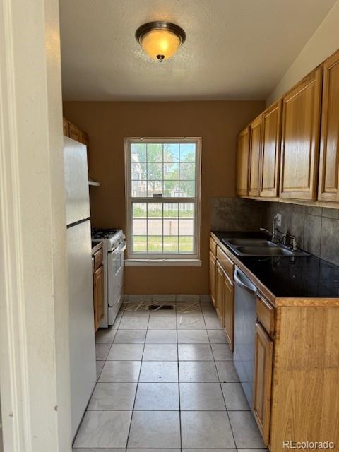 MLS Image #4 for 14425 e albrook drive,denver, Colorado