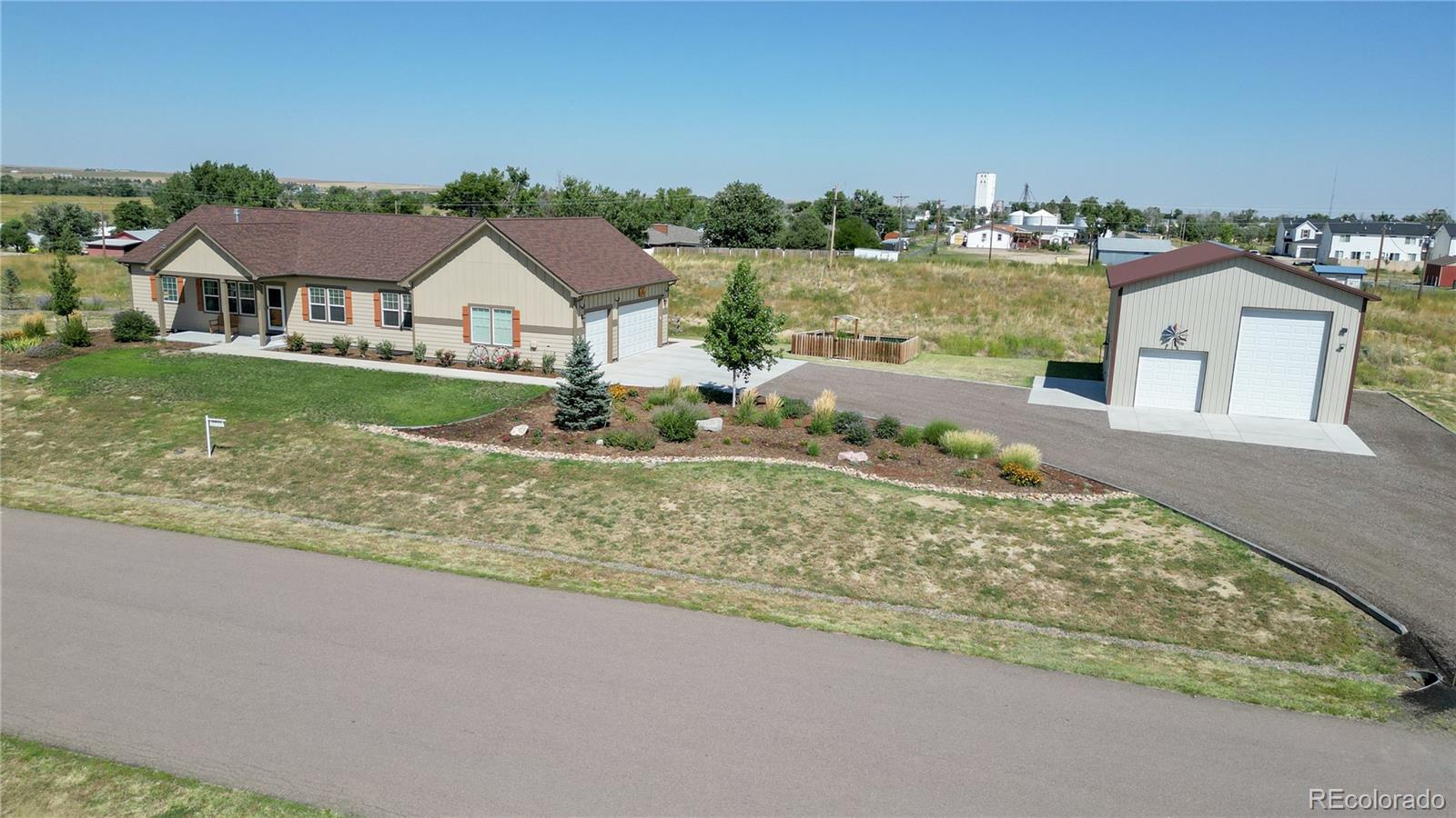 MLS Image #2 for 153 w 6th place,byers, Colorado