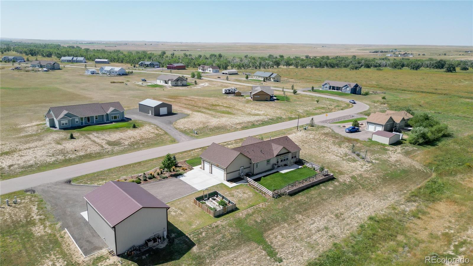 MLS Image #39 for 153 w 6th place,byers, Colorado