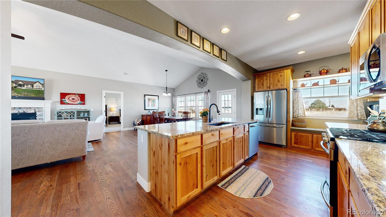 MLS Image #5 for 153 w 6th place,byers, Colorado