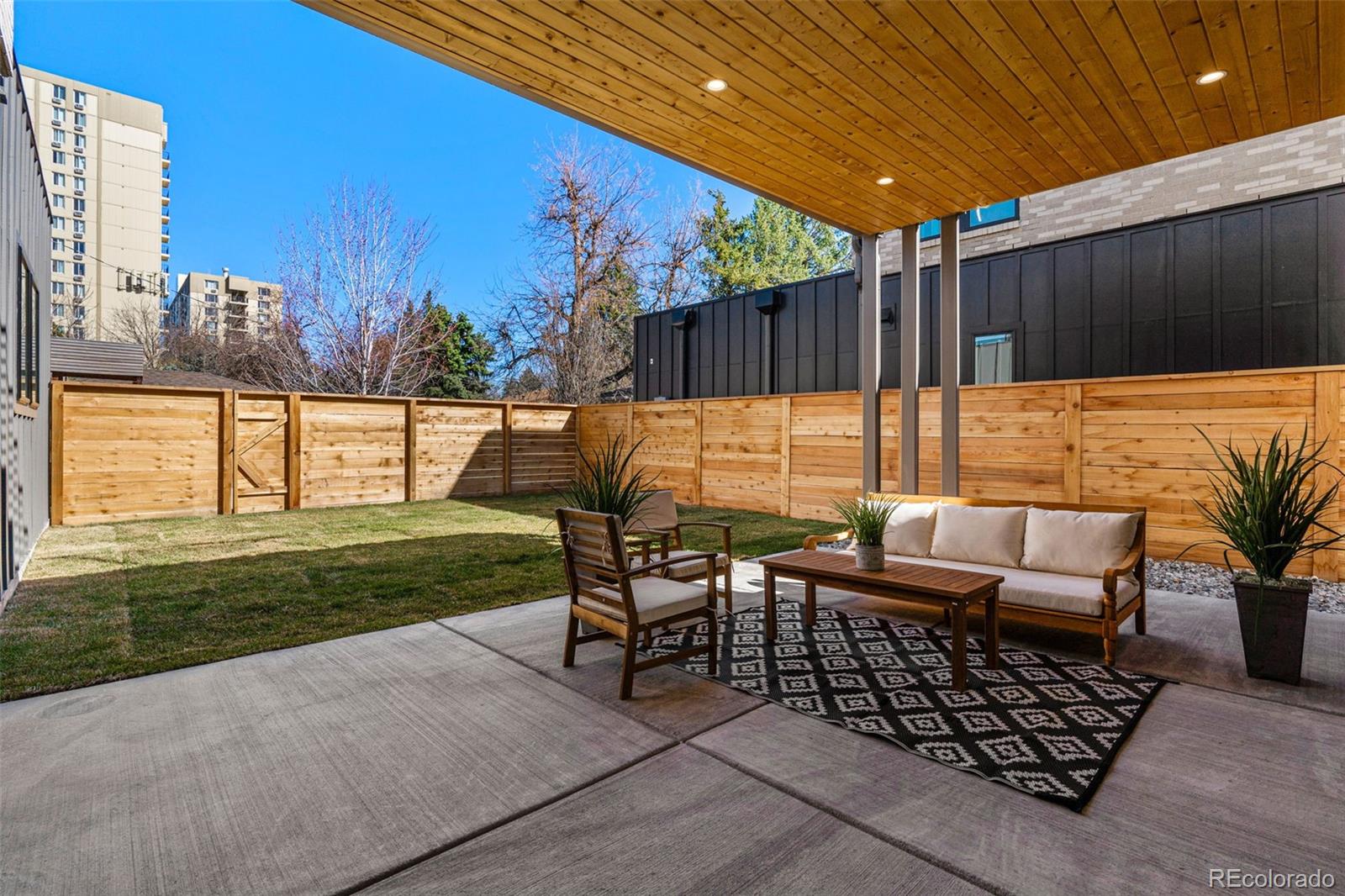 MLS Image #13 for 2630 n perry street,denver, Colorado