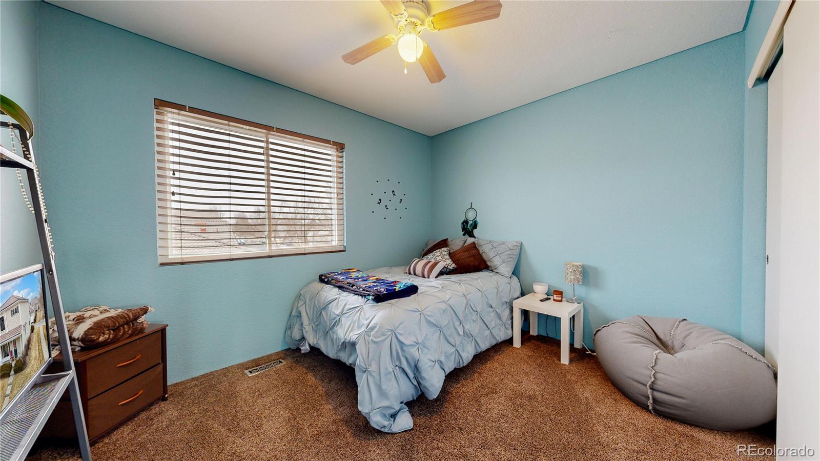 MLS Image #17 for 20535 e 47th avenue,denver, Colorado