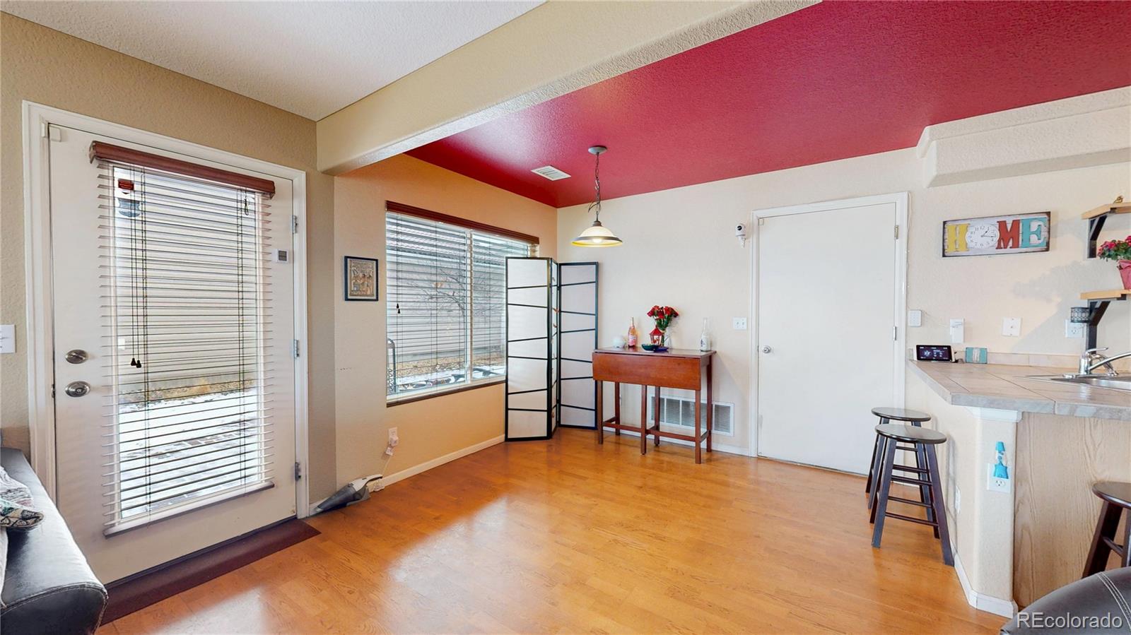 MLS Image #9 for 20535 e 47th avenue,denver, Colorado