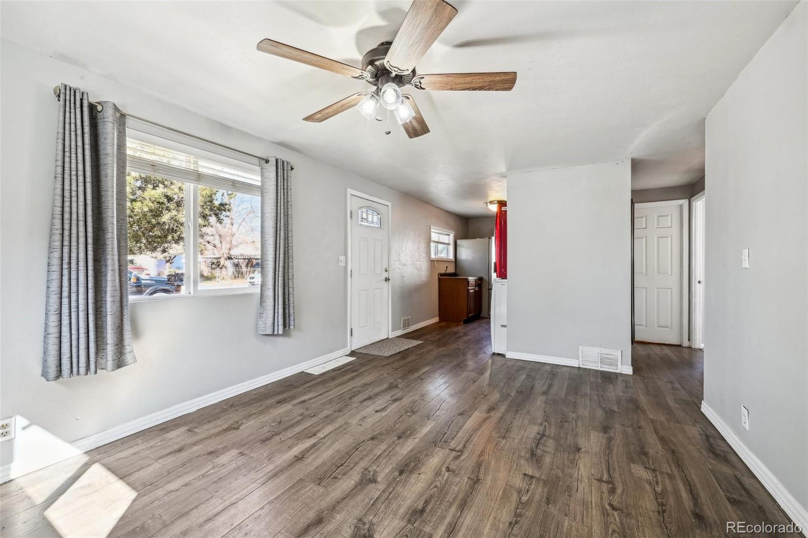 MLS Image #5 for 6710  bellaire street,commerce city, Colorado