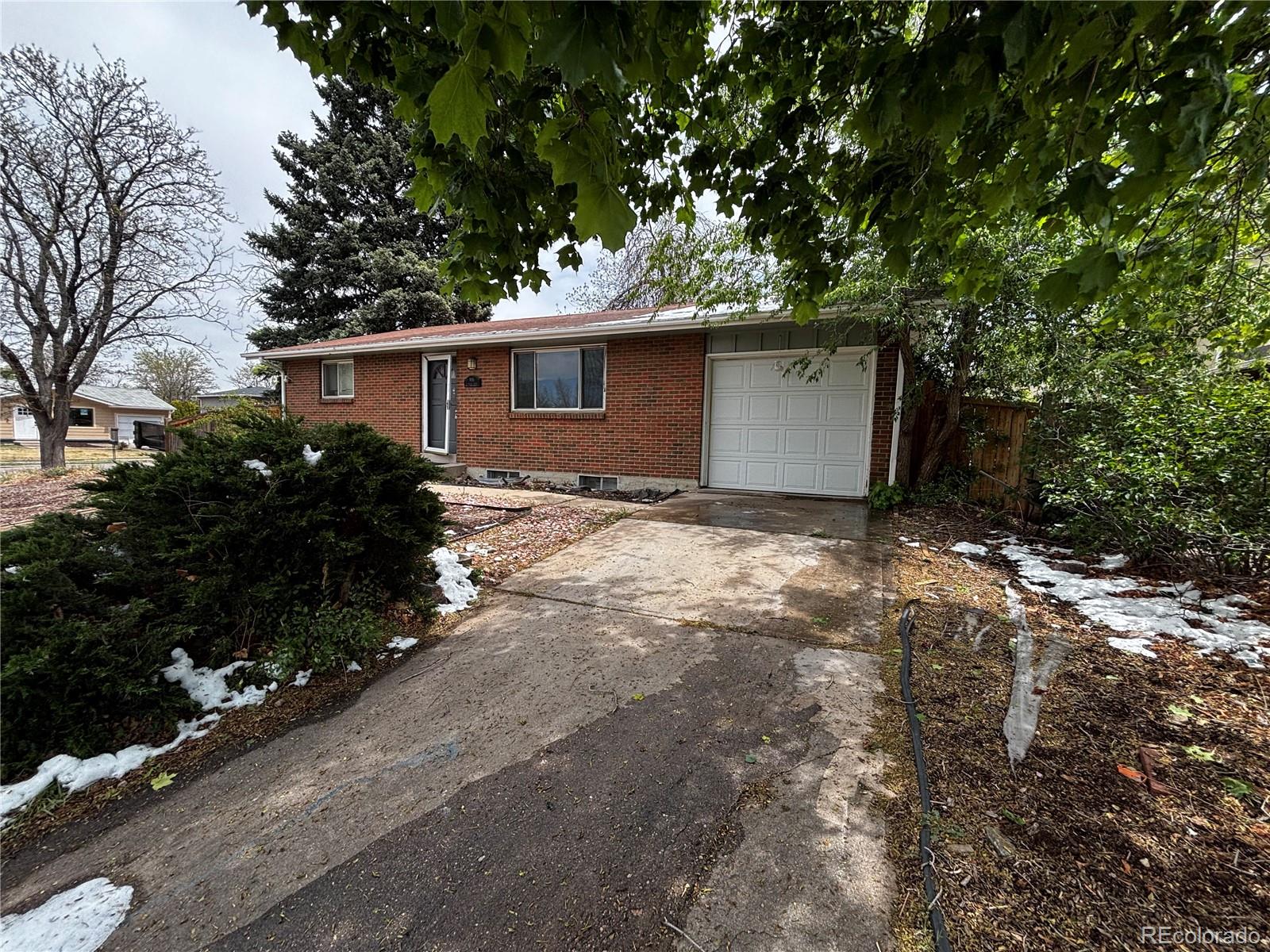 MLS Image #0 for 906 s moline street,aurora, Colorado