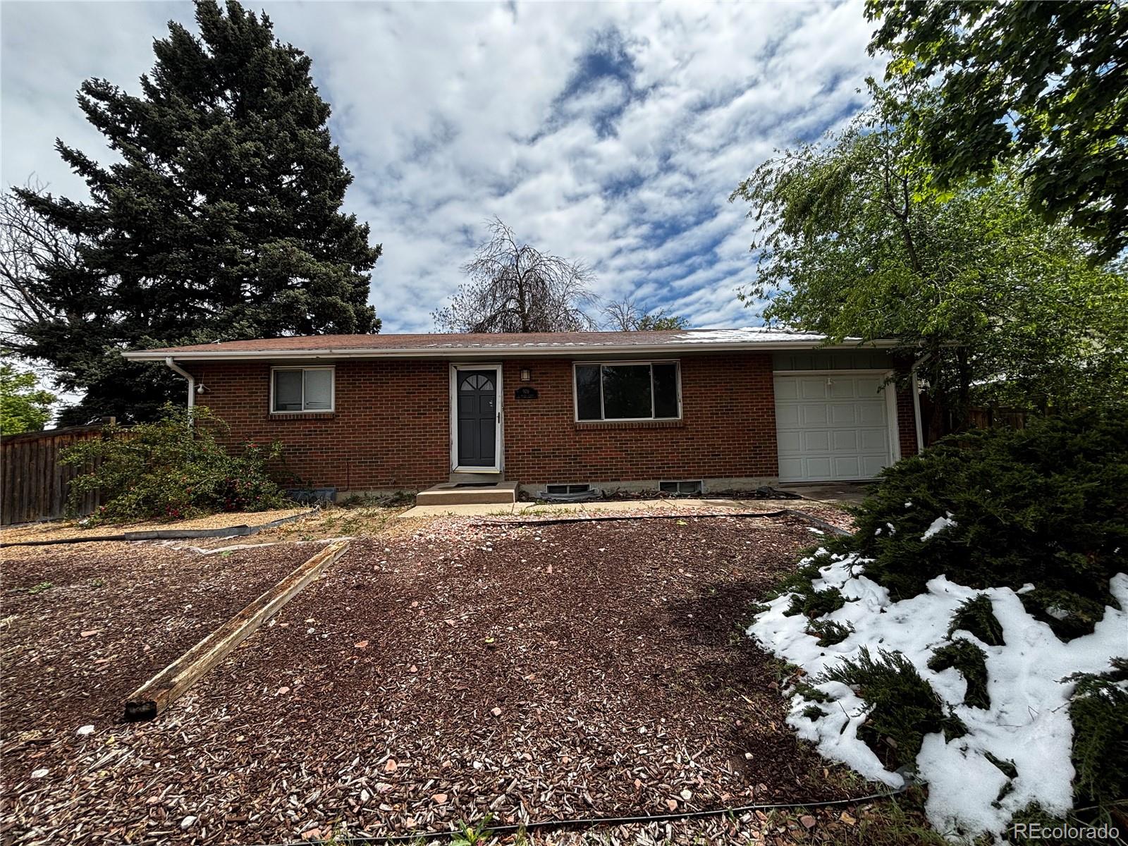 MLS Image #1 for 906 s moline street,aurora, Colorado