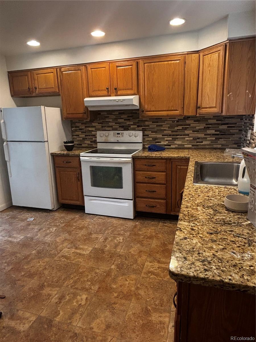 MLS Image #2 for 906 s moline street,aurora, Colorado