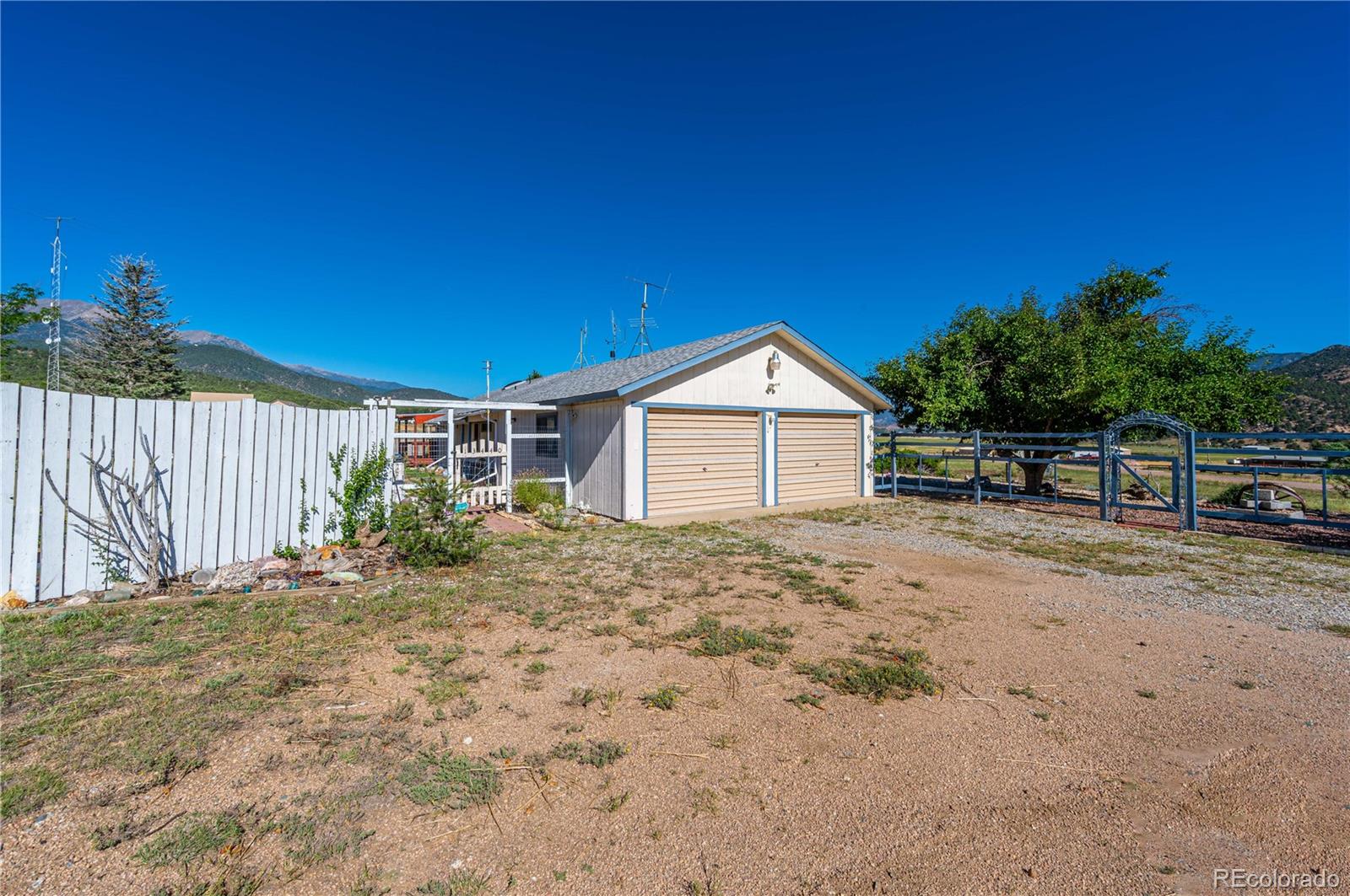 MLS Image #43 for 13440  county road 45 ,coaldale, Colorado