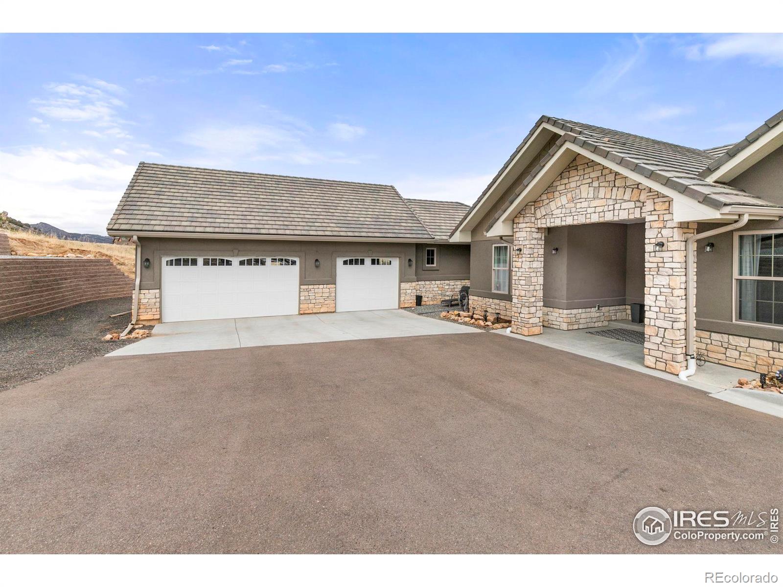 MLS Image #1 for 5489  country club drive,larkspur, Colorado