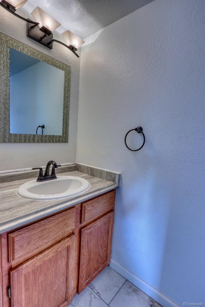 MLS Image #11 for 11155 w 17th avenue,lakewood, Colorado