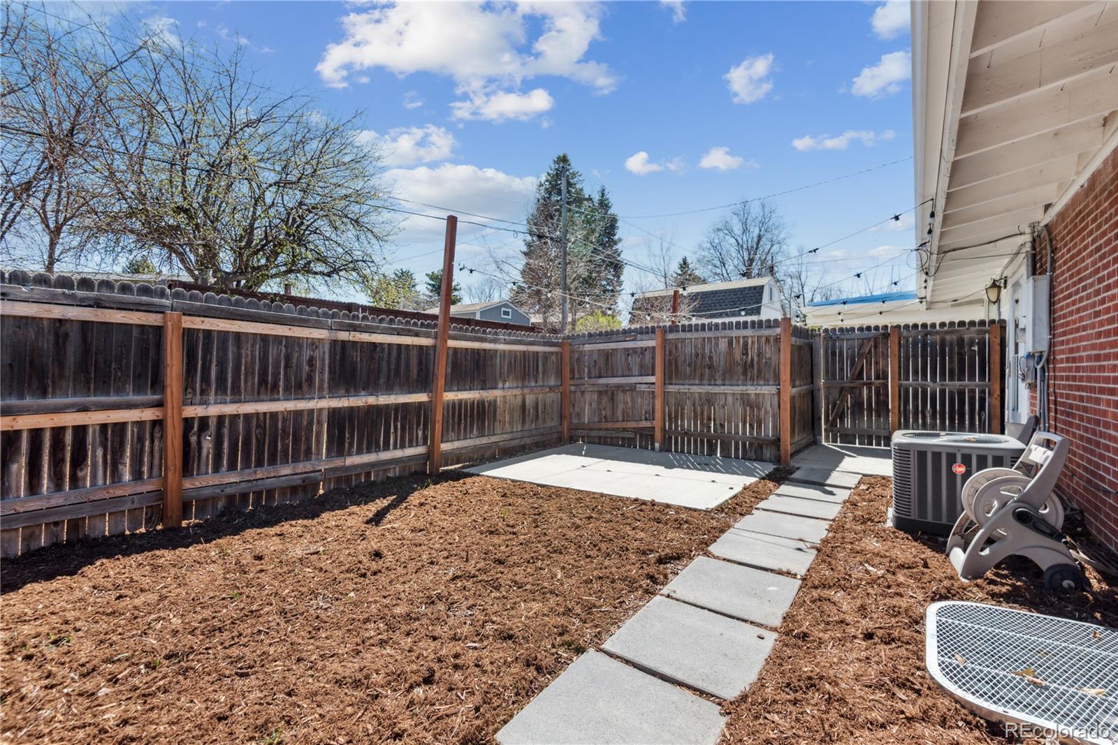 MLS Image #21 for 1906 s vrain street,denver, Colorado