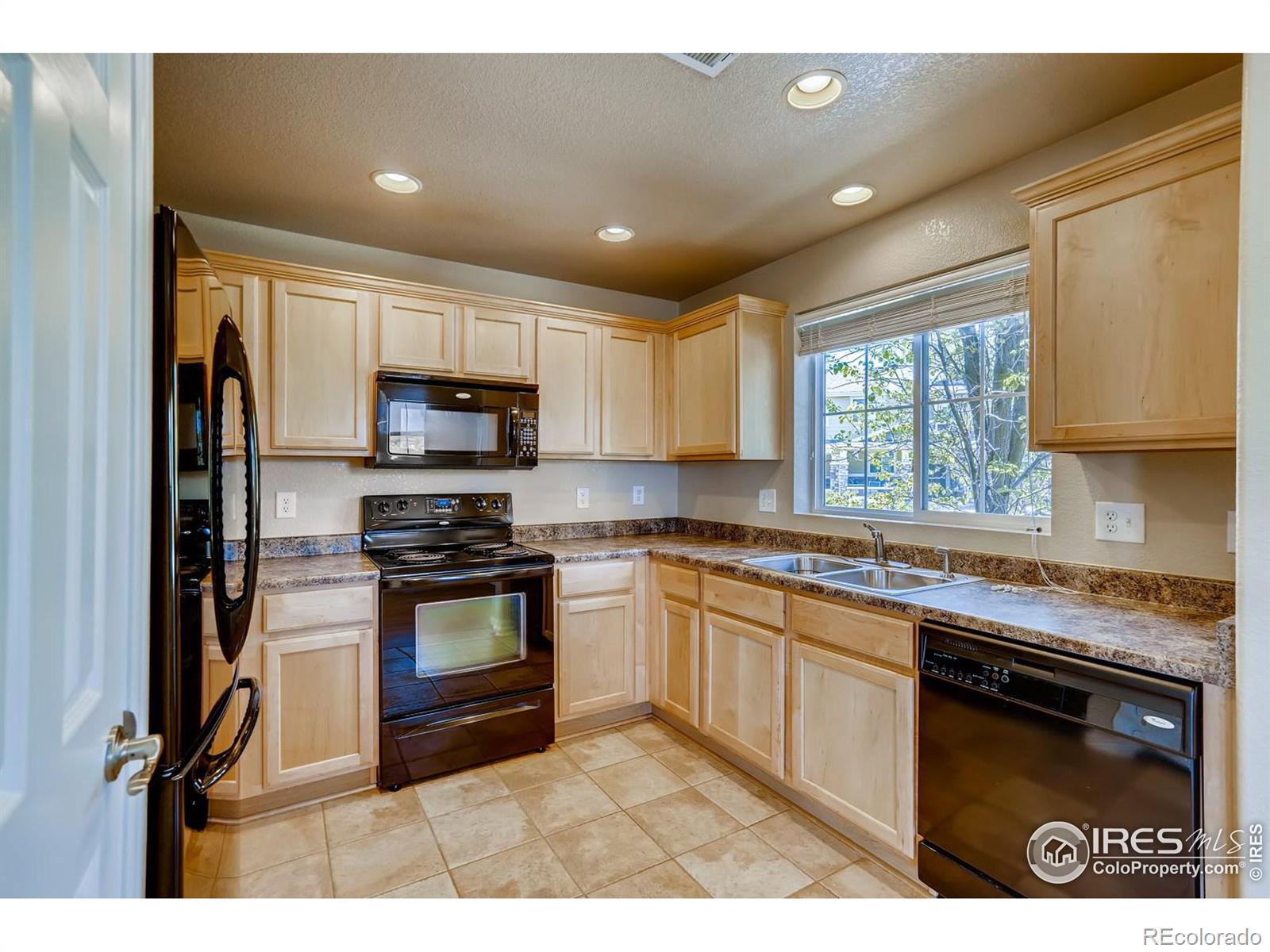 MLS Image #7 for 9199 w 104th circle,westminster, Colorado