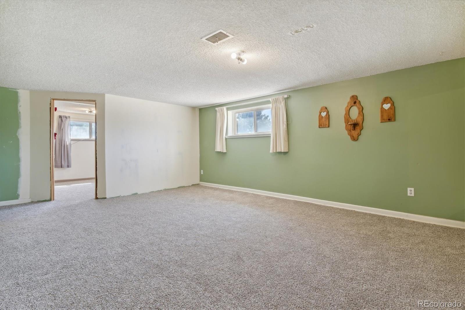MLS Image #10 for 10375 w 14th avenue,lakewood, Colorado