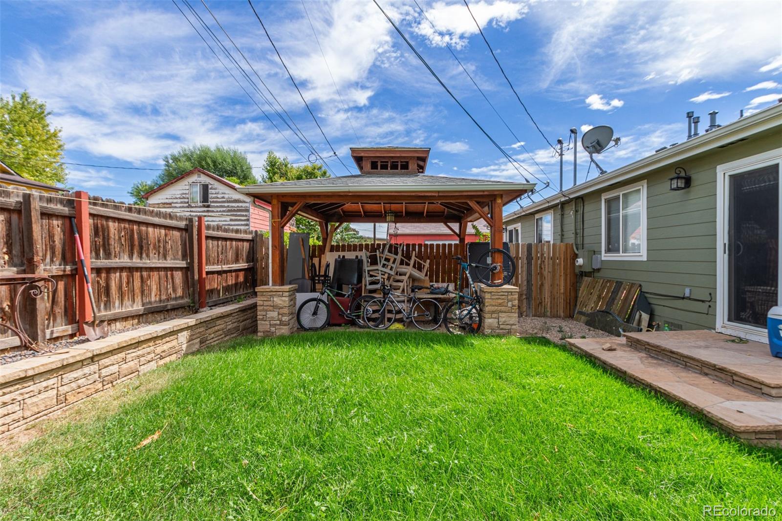 MLS Image #12 for 2073 w hillside avenue,englewood, Colorado