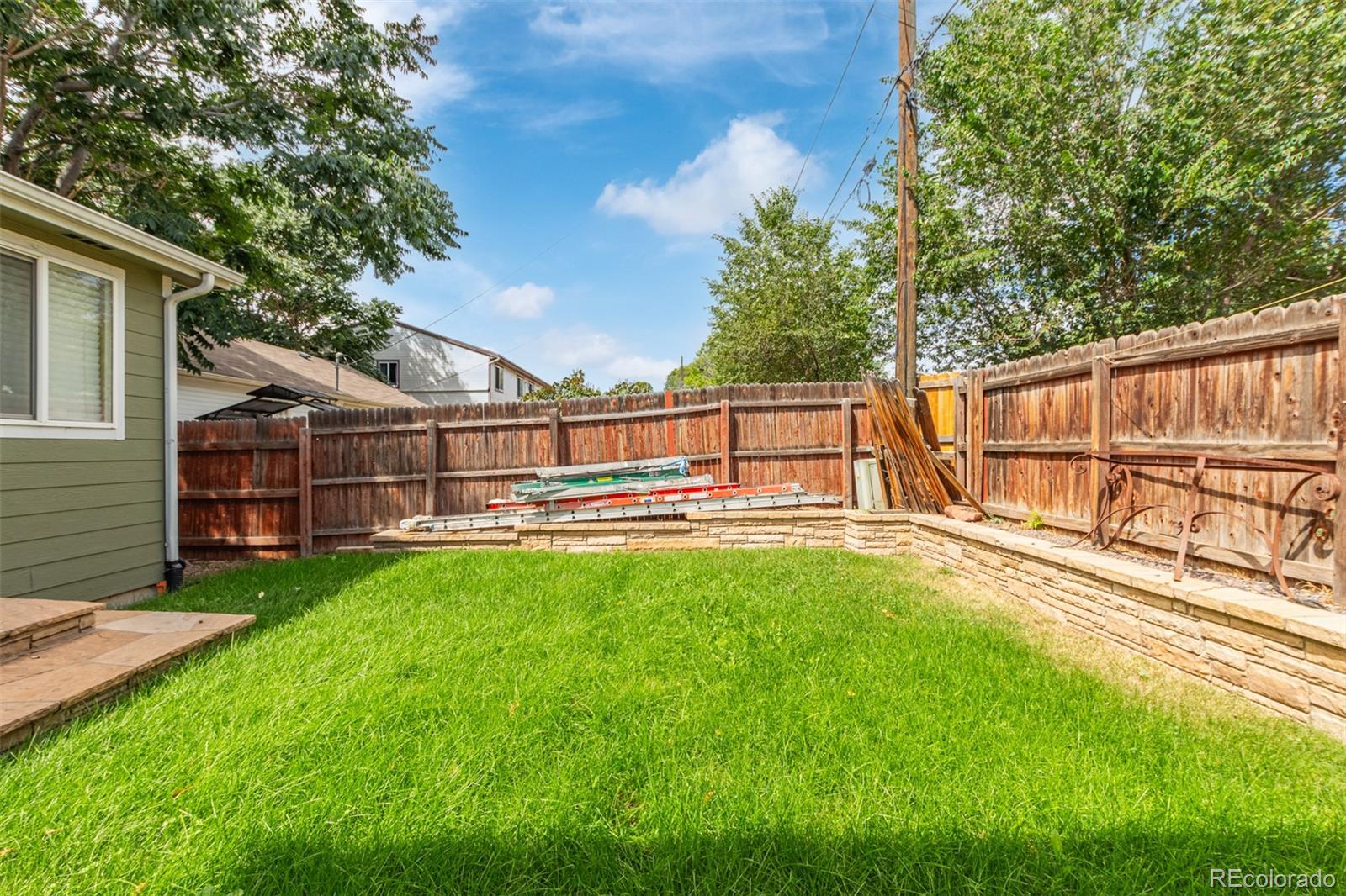 MLS Image #13 for 2073 w hillside avenue,englewood, Colorado