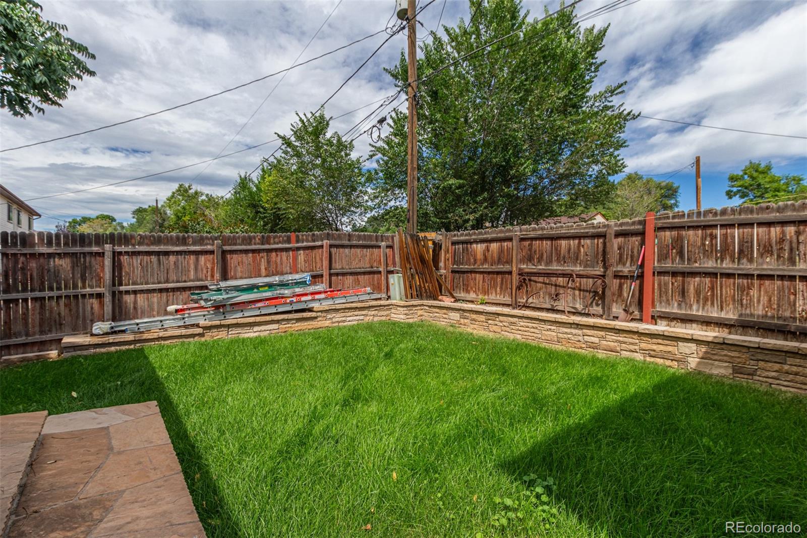 MLS Image #15 for 2073 w hillside avenue,englewood, Colorado