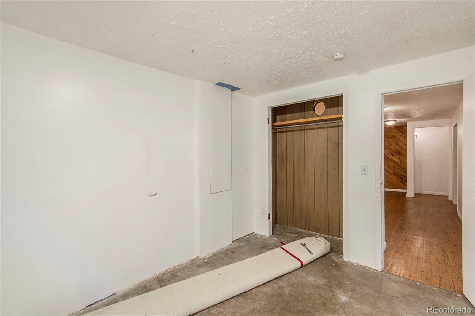 MLS Image #14 for 7601  acoma court,denver, Colorado