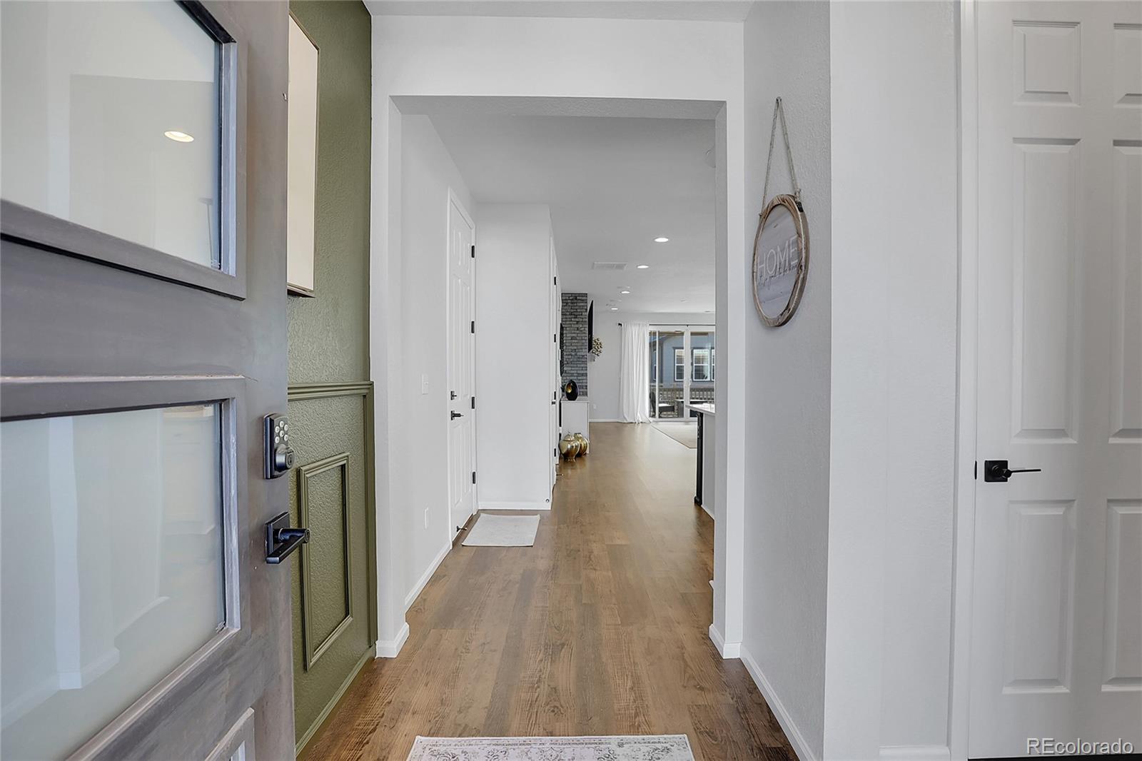 MLS Image #2 for 4040  eaton park street,aurora, Colorado
