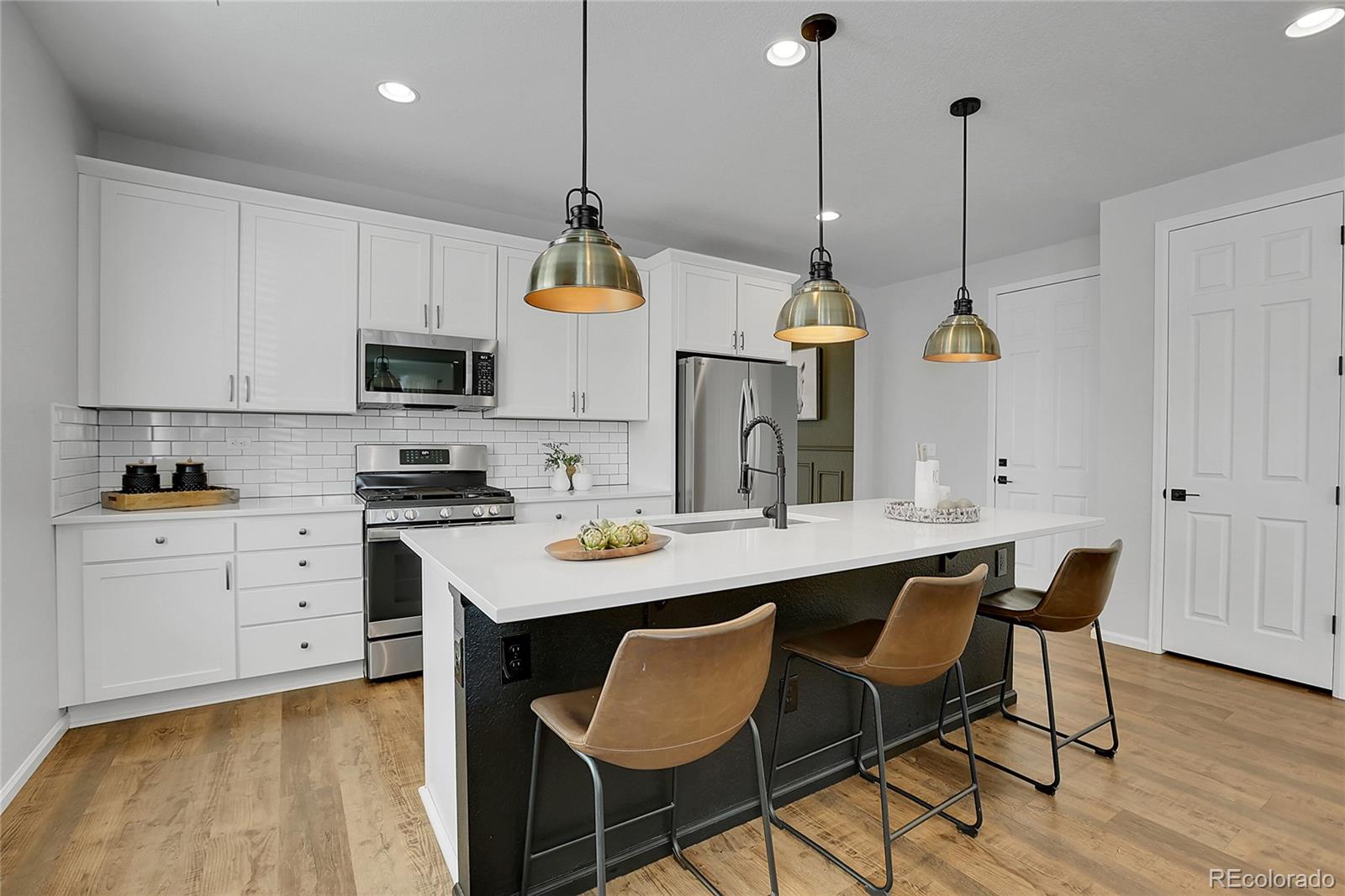 MLS Image #8 for 4040  eaton park street,aurora, Colorado