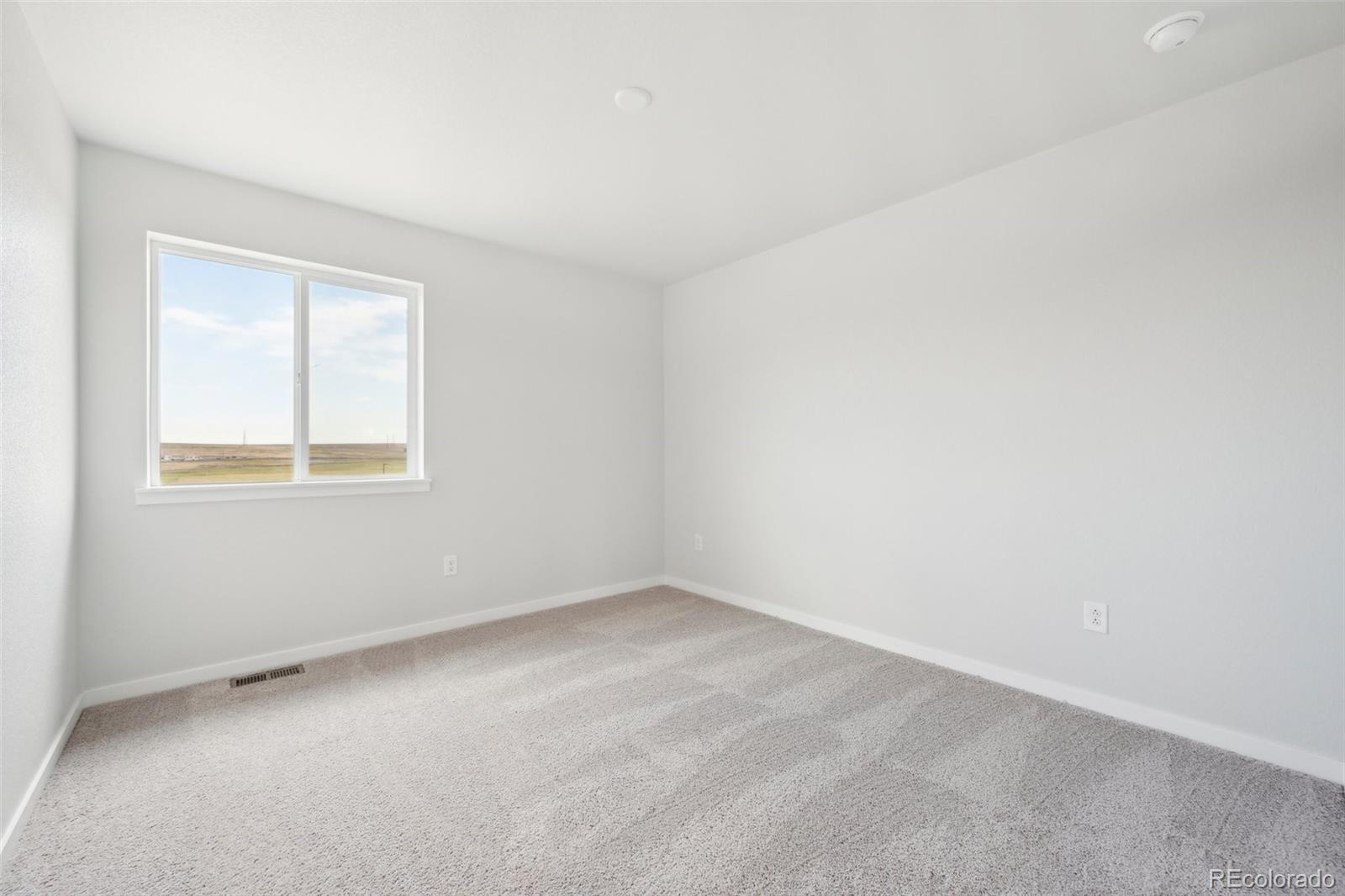 MLS Image #36 for 3322 n highlands creek parkway,aurora, Colorado