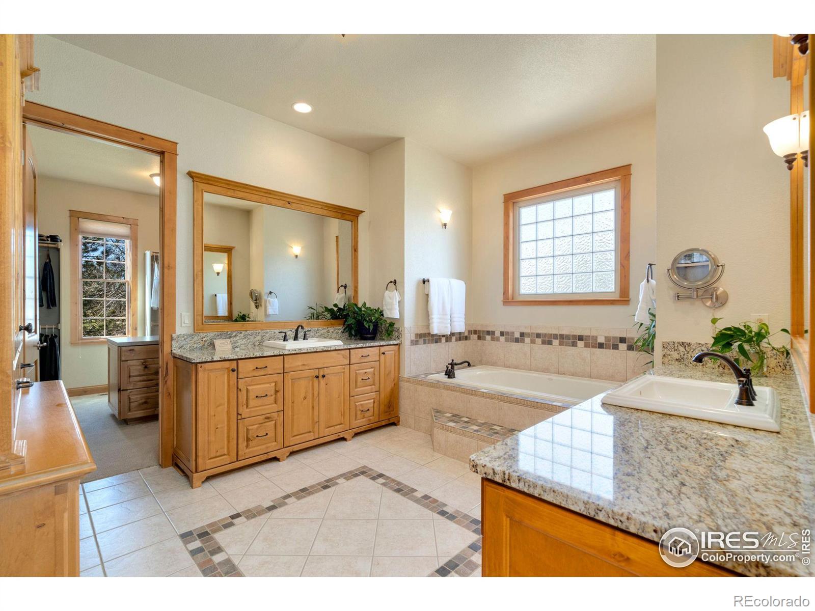 MLS Image #12 for 5936  highland hills circle,fort collins, Colorado