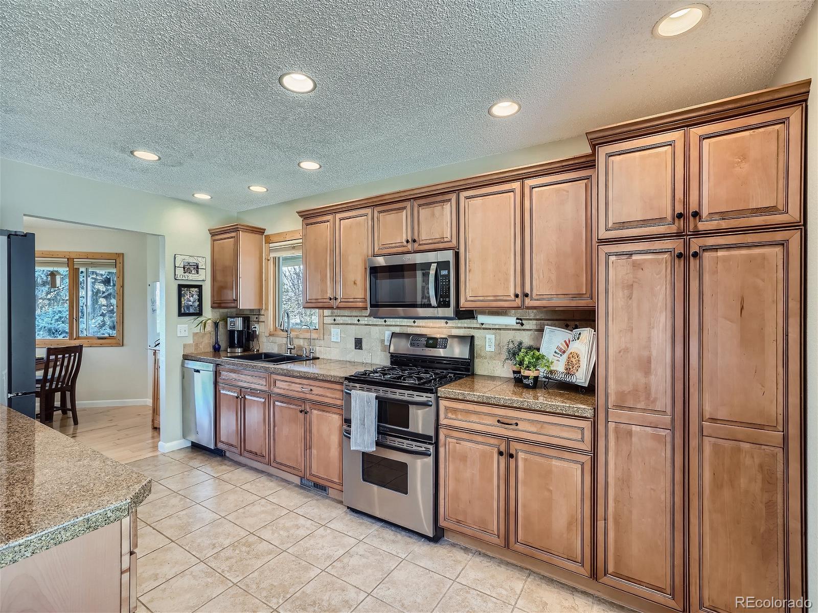 MLS Image #6 for 9405 w 73rd place,arvada, Colorado