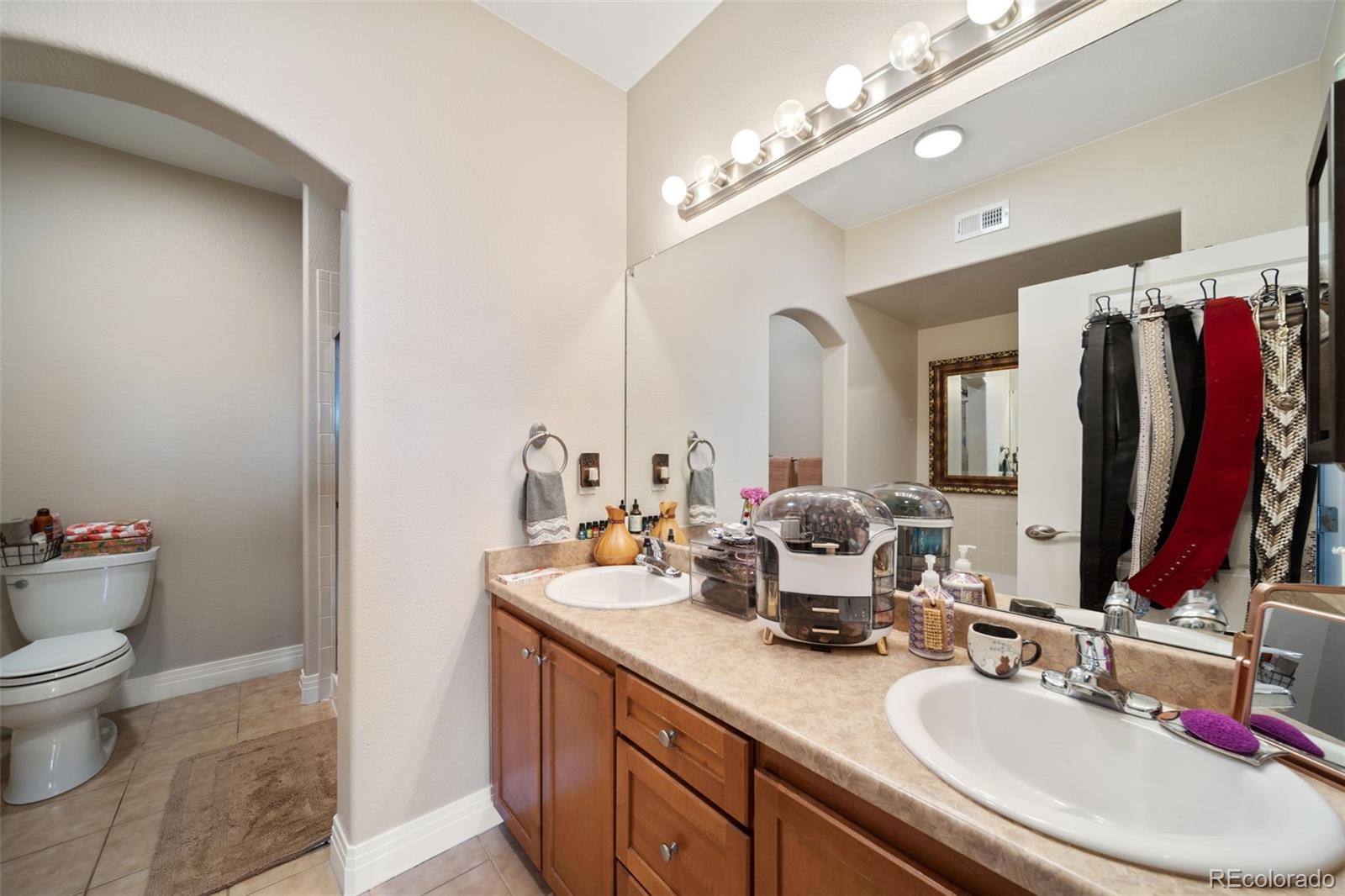 MLS Image #20 for 9019 e panorama circle d407,englewood, Colorado