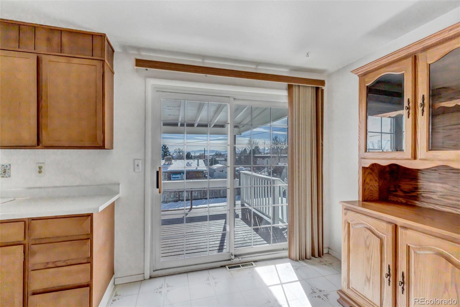 MLS Image #14 for 3550 w mountain road,englewood, Colorado
