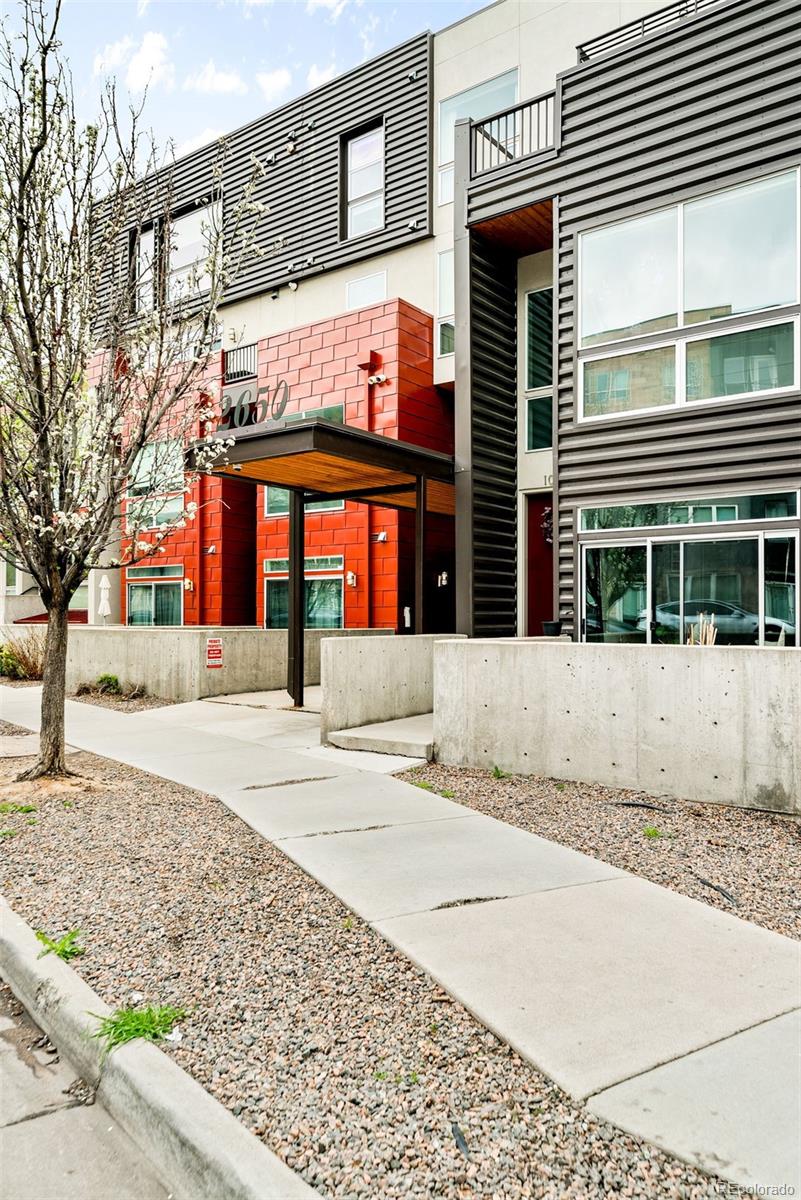 MLS Image #4 for 2650 w front view crescent  206,denver, Colorado