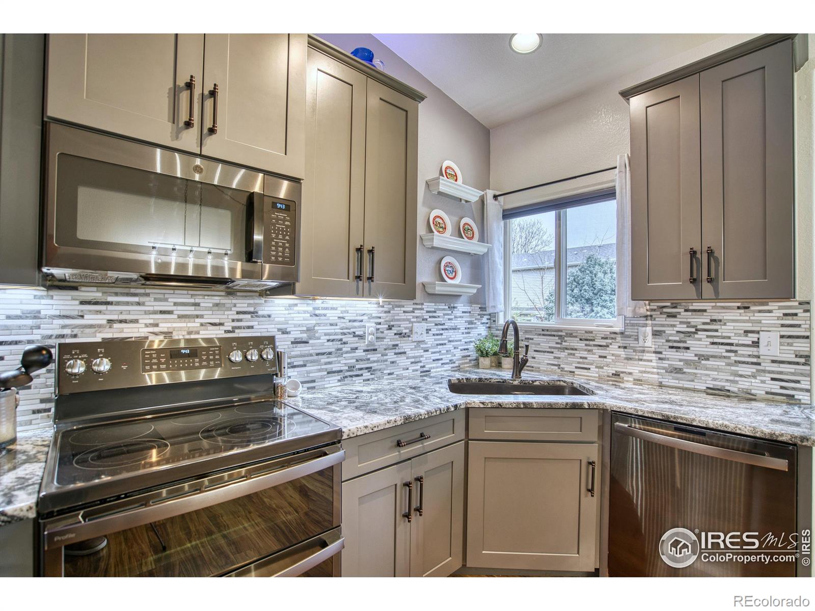 MLS Image #7 for 1276  red mountain drive,longmont, Colorado