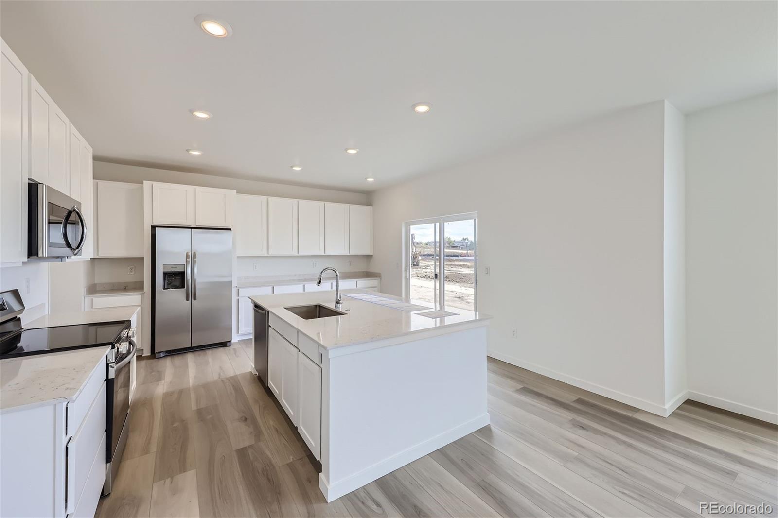 MLS Image #10 for 16634 e 109th place,commerce city, Colorado
