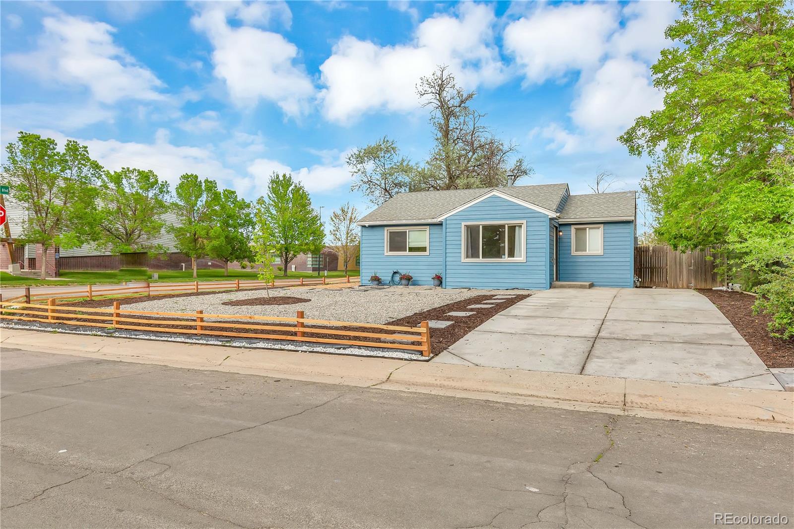 MLS Image #2 for 1990 n verbena street,denver, Colorado