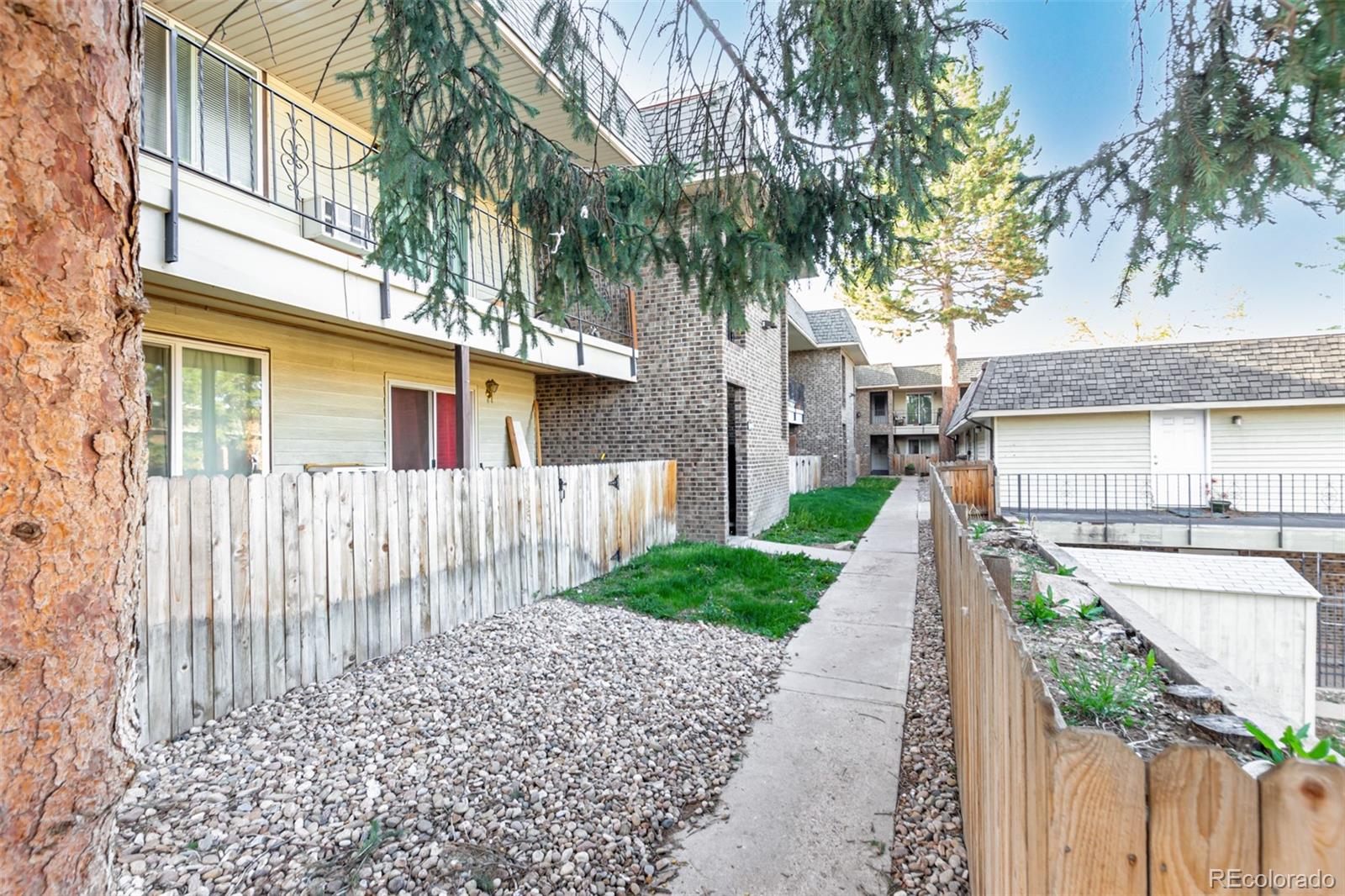 MLS Image #25 for 4657 s lowell boulevard,denver, Colorado