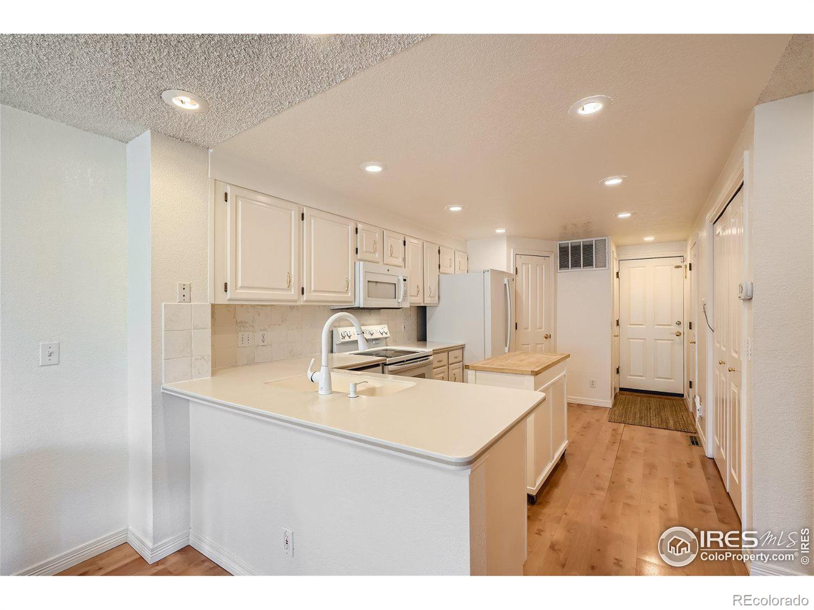 MLS Image #15 for 11555 w 70th place a,arvada, Colorado